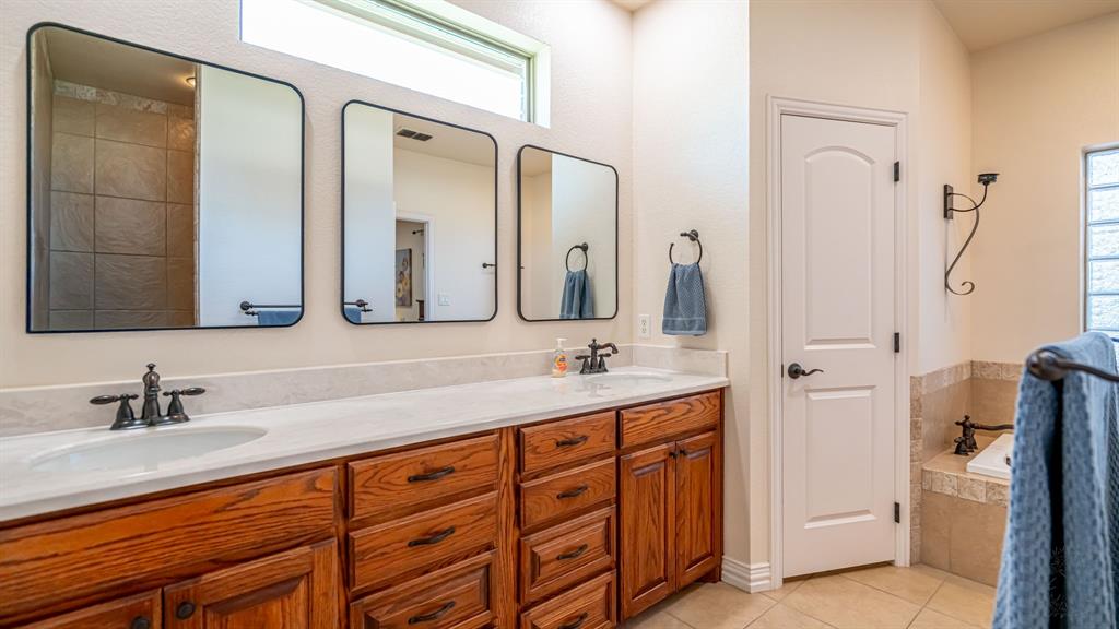 Bentwater On Lake Granbury Sec Two - Residential