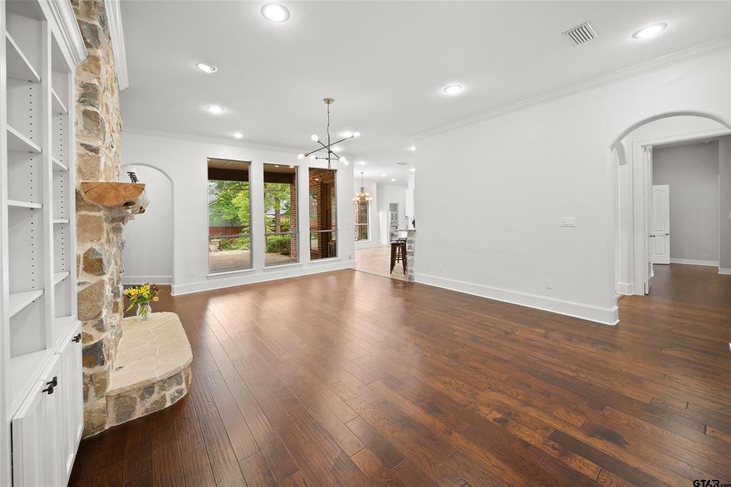 614 Tryon Court