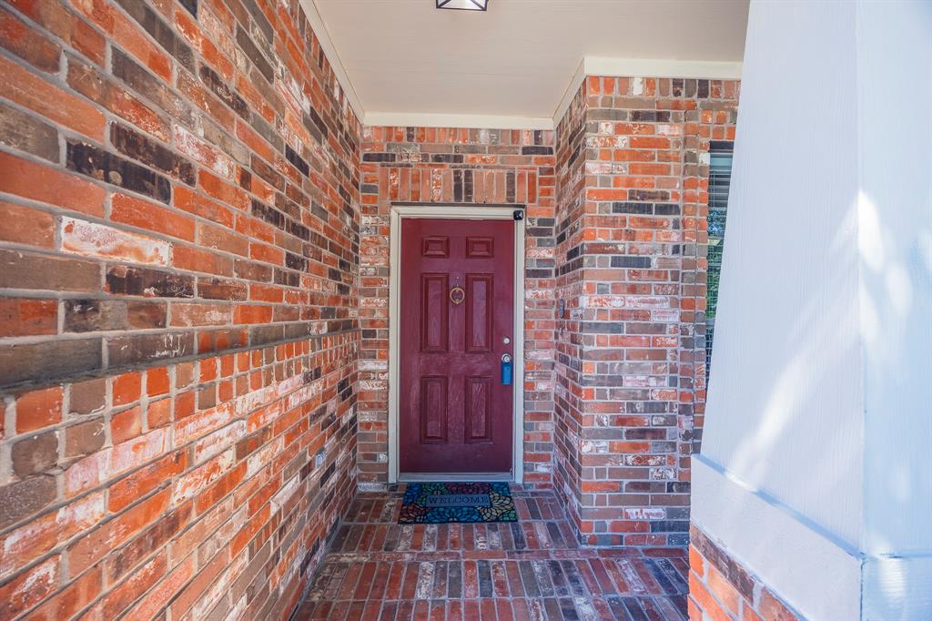 3949 Sunnygate Drive