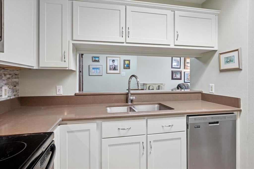 WILLOW LANE CONDOMINIUMS - Residential