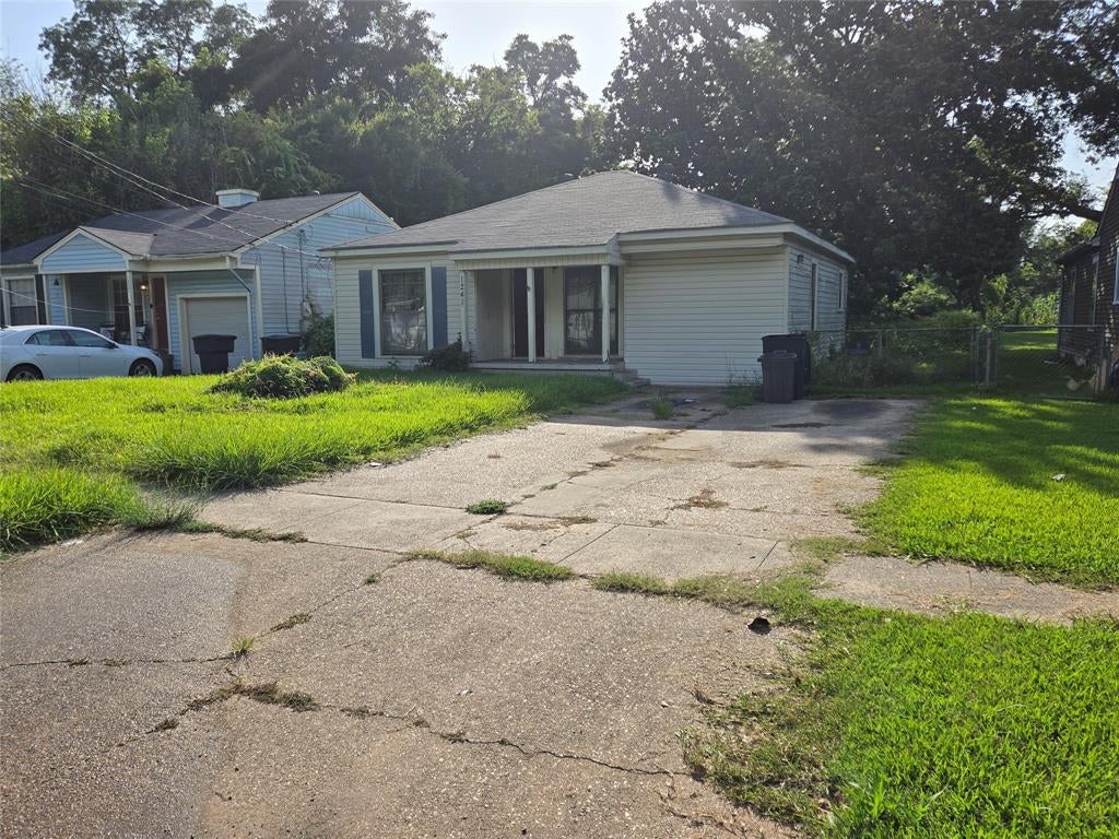 1241 Dudley Lane