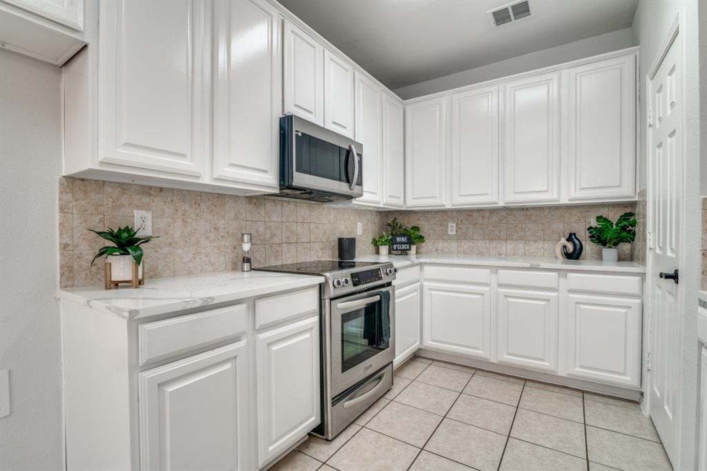 Live Oak Village 03 - Residential