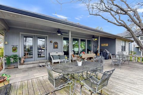 A home in Lake Kiowa