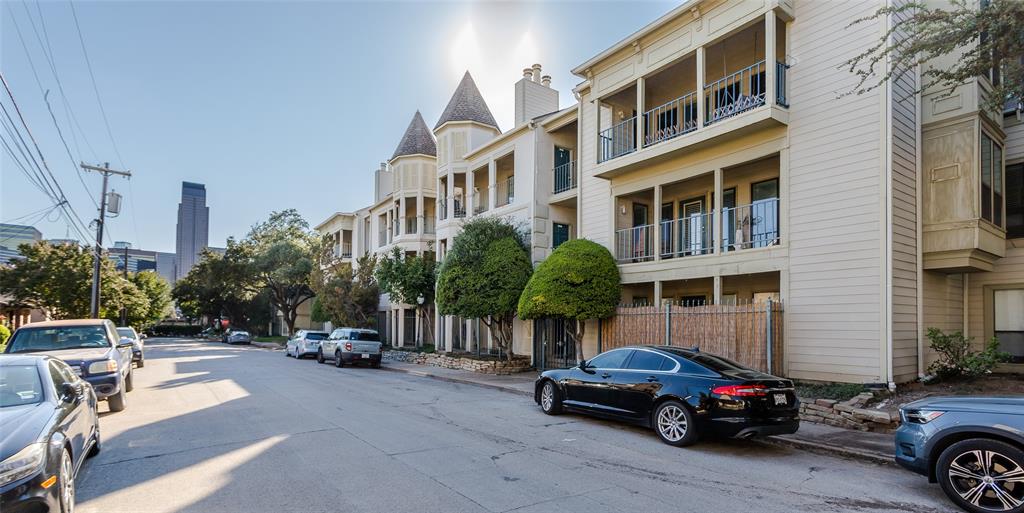 Bryan Place Condo - Residential