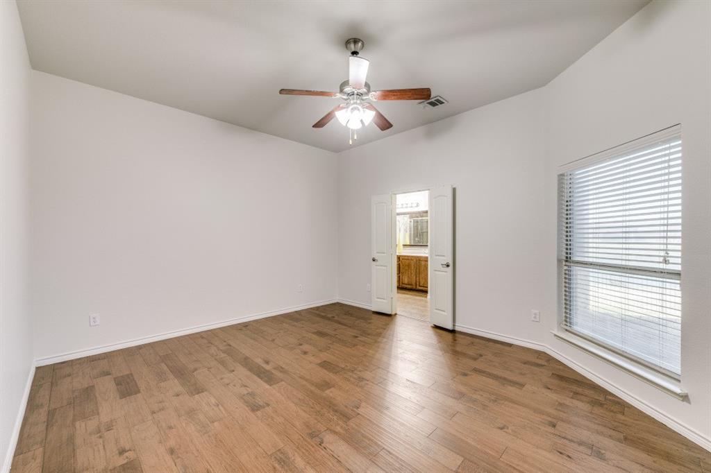 1802 Sanderlain Lane