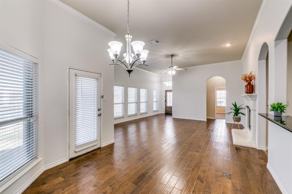 1802 Sanderlain Lane