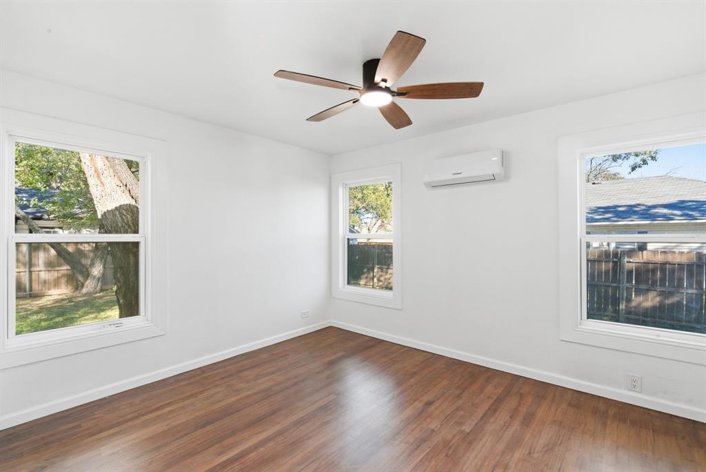 Couts - Commercial Sale