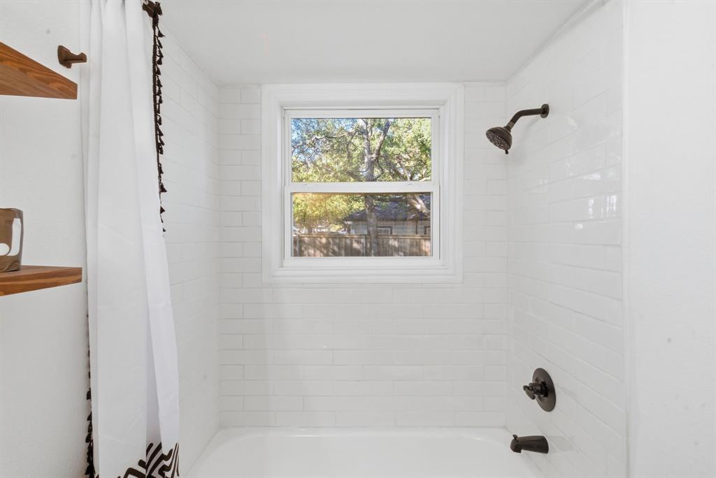 Couts - Commercial Sale