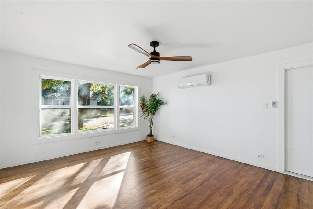 Couts - Commercial Sale