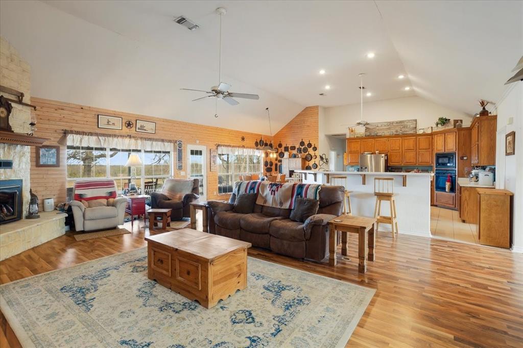 1044 County Road 3230