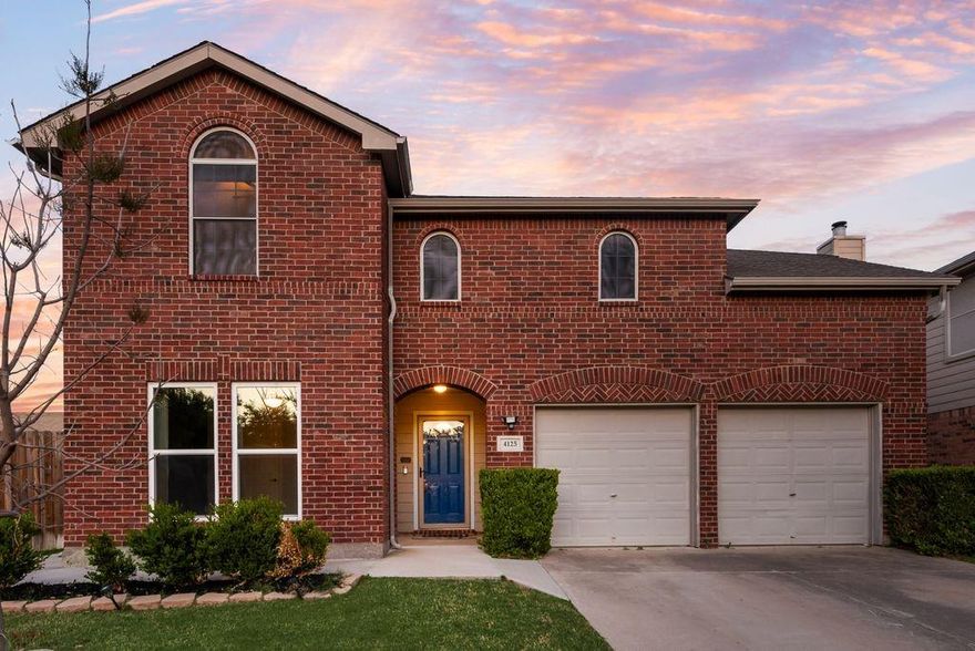 Welcome to your spacious 5-bed, 3-bath home nestled in the sought-after Keller ISD.
This 5-bedroom home offers an abundance of space with generously sized rooms, including a spacious living area and dining space for optimal comfort and versatility. The focal point of the living space is a captivating fireplace, adding warmth and sophistication to the home. There is a bedroom downstairs that can be used as a mother in law suite or secondary primary bedroom with access to a full bathroom. The kitchen is stunning and exudes elegance with amazing countertops, large kitchen island with breakfast bar seating, eat in kitchen and a timeless backsplash, complemented by designer fixtures, making it a delightful space for culinary endeavors. This home also has a formal dining room for sit down dinners and entertaining! Retreat upstairs to the luxury-size primary suite with seating area and huge walk-in closet, primary bathroom is absolutely beautiful with dual sinks, garden tub and separate stand up shower, a game room for family fun or your gaming needs and 3 additional bedrooms. Head out to the backyard and enjoy your covered patio and wrap around deck that has been built for entertaining, a bbq, or just relaxing out enjoying a beautiful Texas sunrise or sunset!