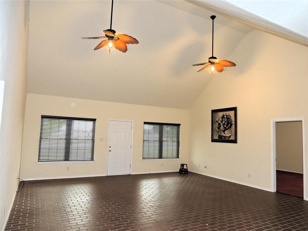 Photo 6 of 30 of 1705 S Access Road house