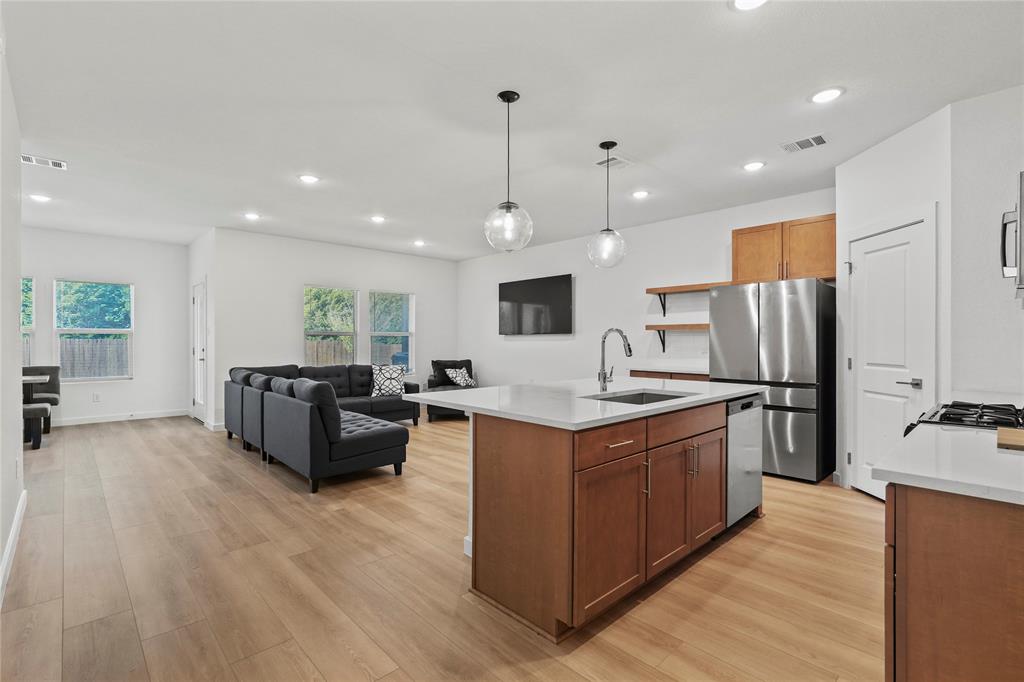 CALDWELL LAKES PH 1 - Residential Lease