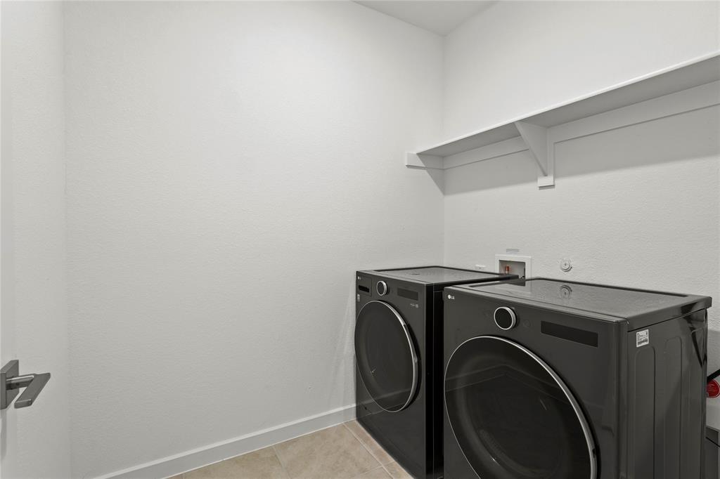 CALDWELL LAKES PH 1 - Residential Lease