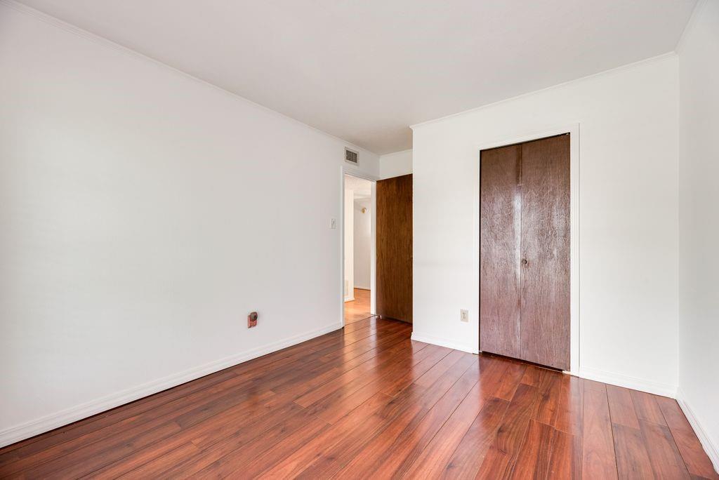 Country Meadow 02 - Residential