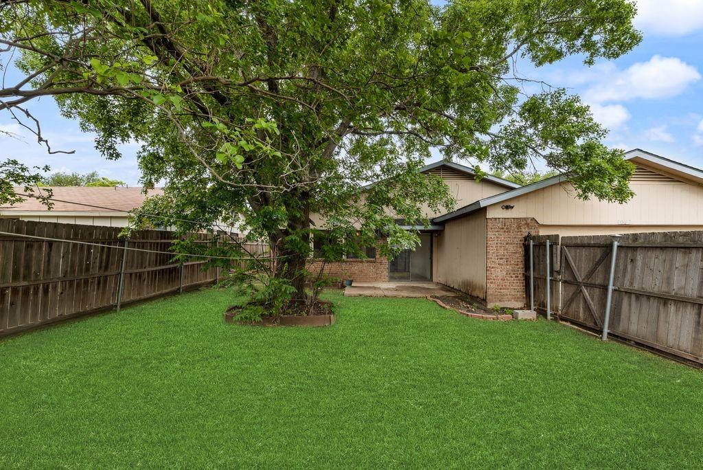 Country Meadow 02 - Residential