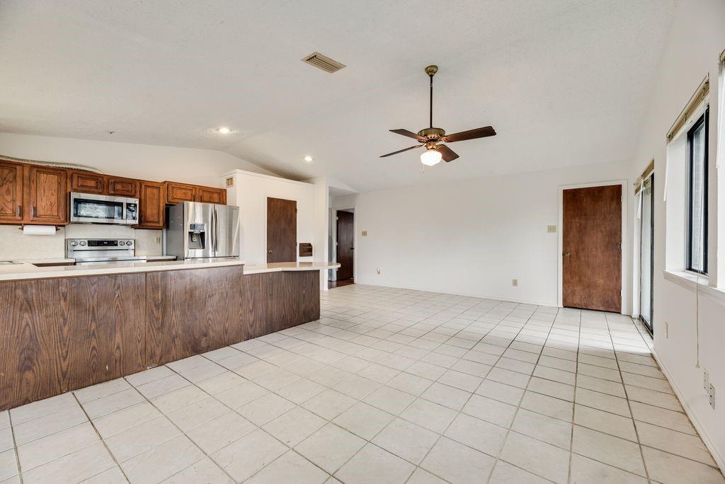 Country Meadow 02 - Residential