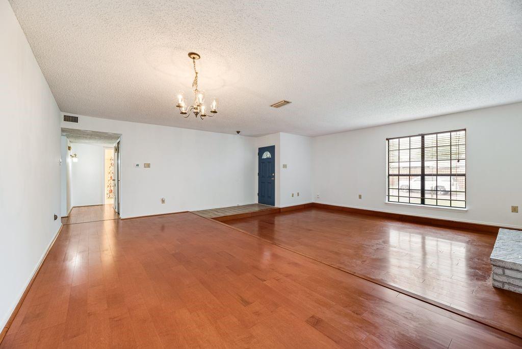 Country Meadow 02 - Residential