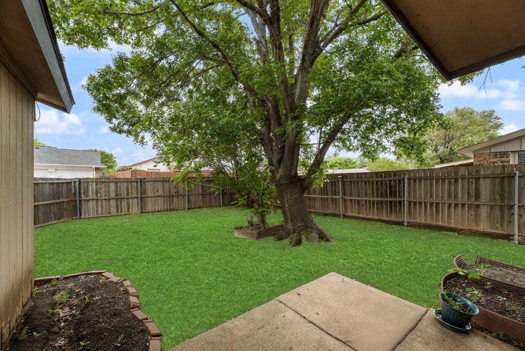 Country Meadow 02 - Residential