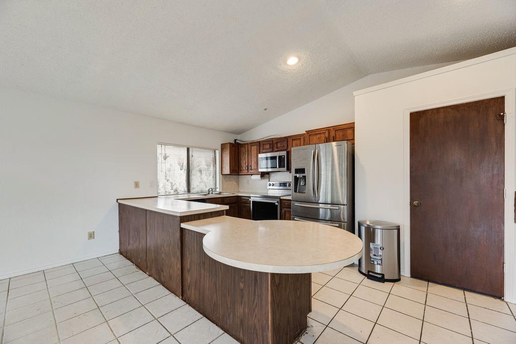 Country Meadow 02 - Residential