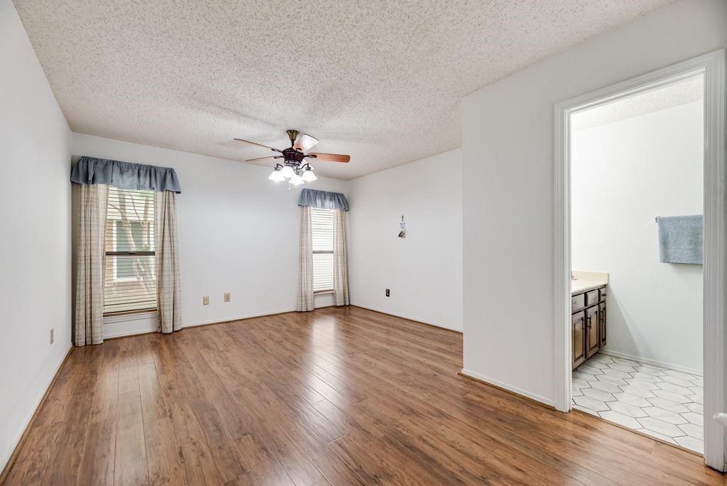 Country Meadow 02 - Residential