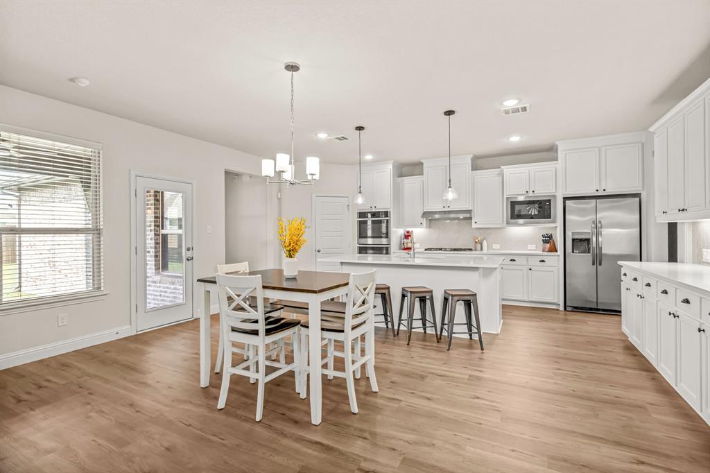 2506 Williamsburg Drive