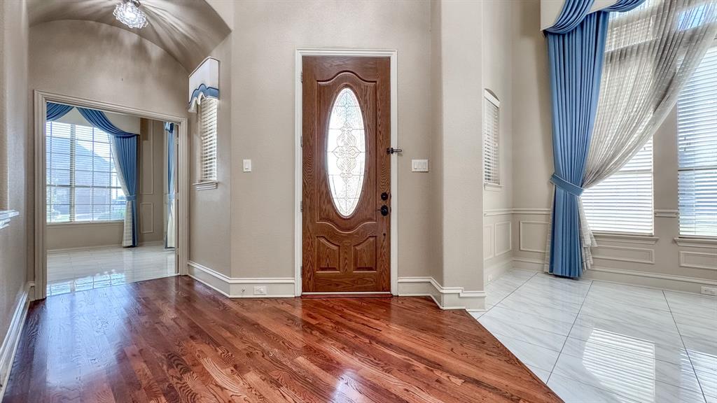 6812 Sail Away Place