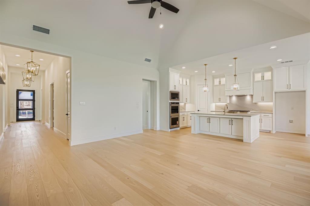 2740 Prestonshire Lane