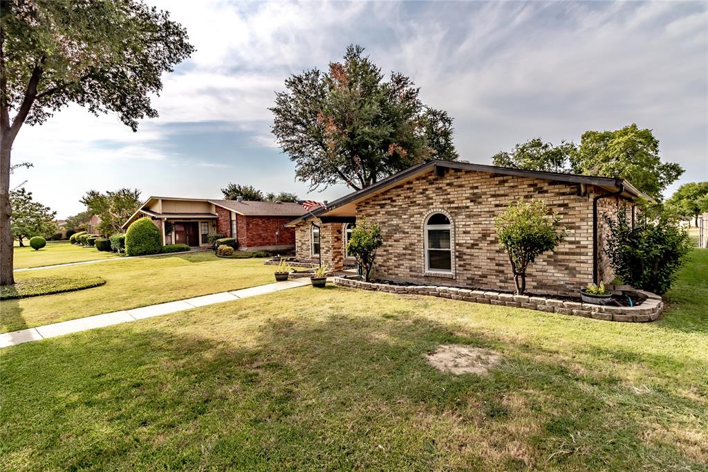 1204 Warwick Drive