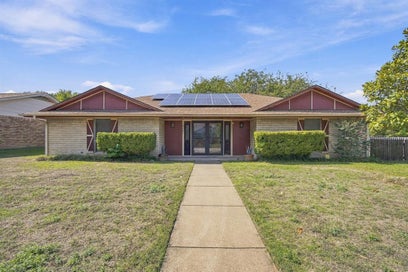 1501 Meadow Court Midlothian TX 76065