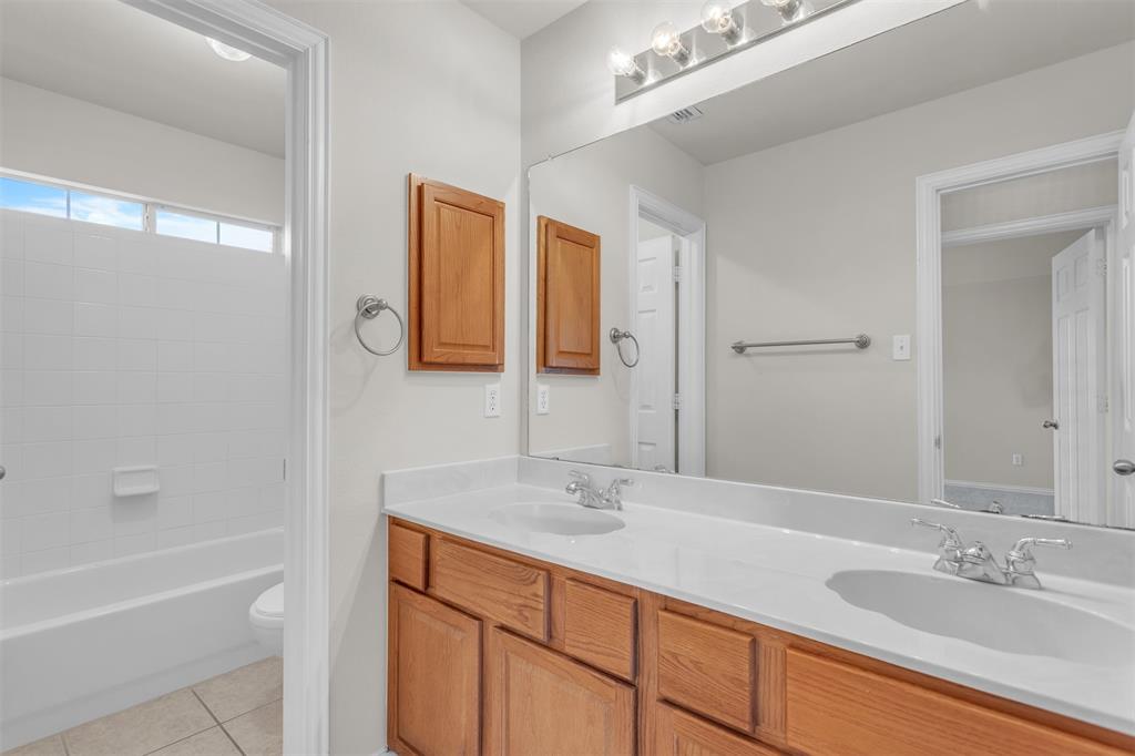 Lakewood Pointe - Residential