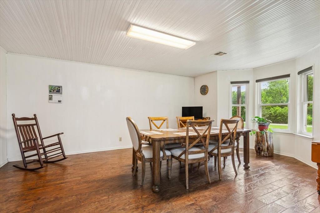 Leuschener C O - Residential