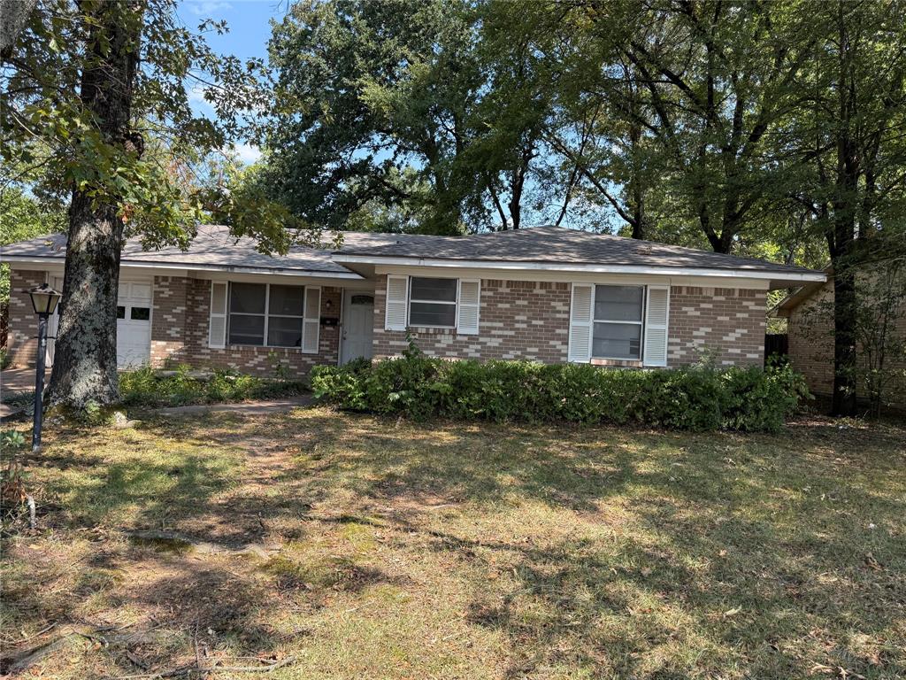 JOHNSON WOODS - Residential