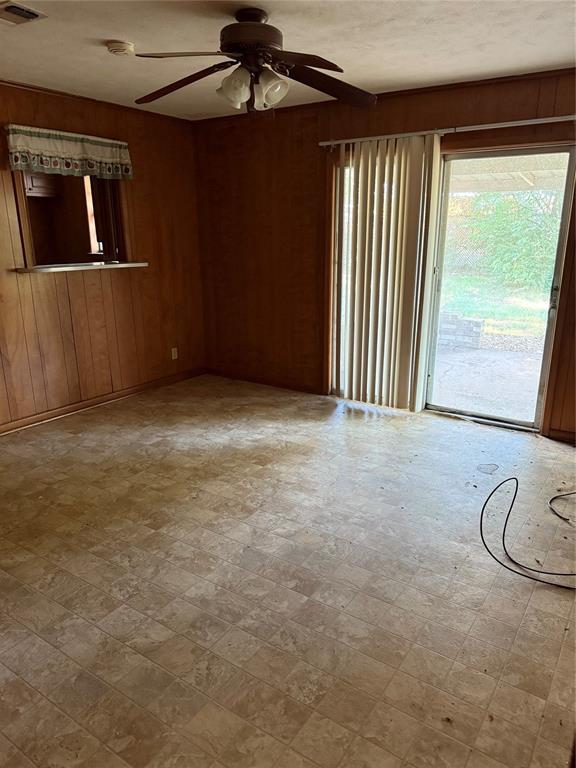 JOHNSON WOODS - Residential