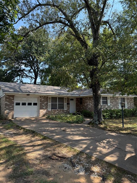 JOHNSON WOODS - Residential