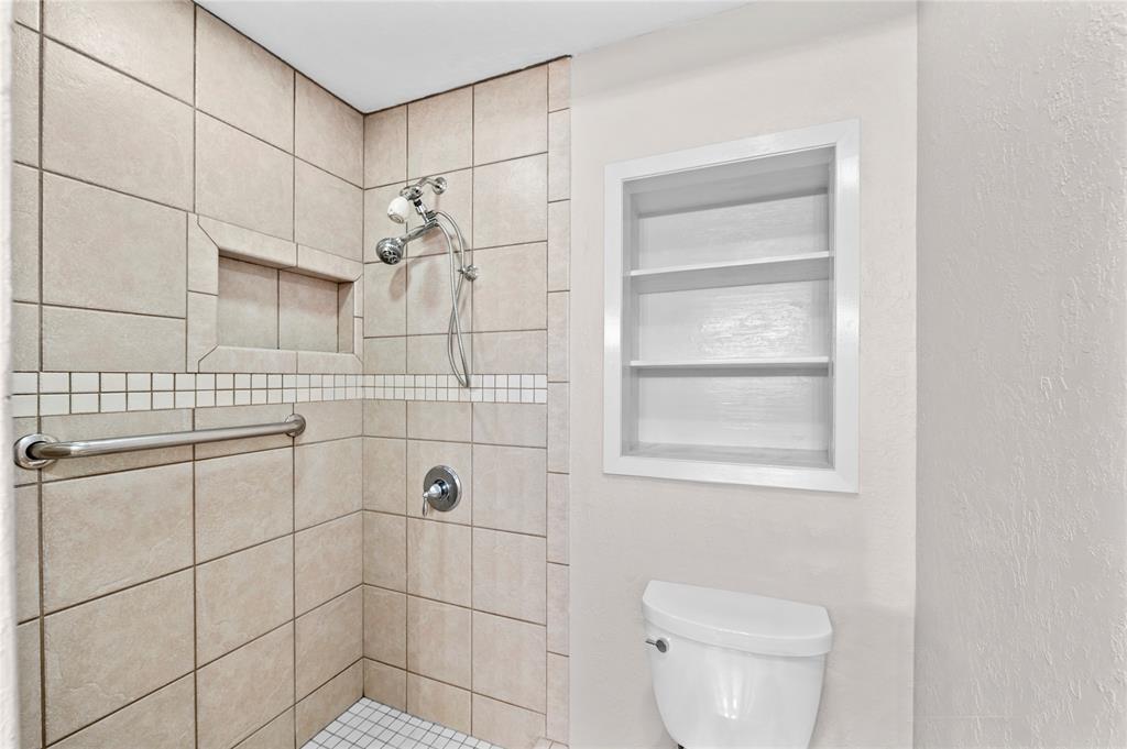 LAKE LYDIA - Residential