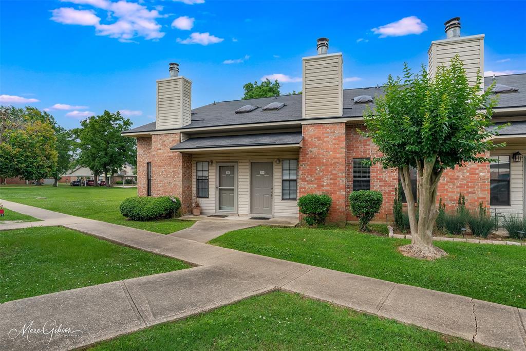 Bossier City, Louisiana 71111, United States, 1 Bedroom Bedrooms, ,2 BathroomsBathrooms,Residential,Contingent,133377