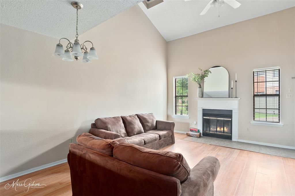 Bossier City, Louisiana 71111, United States, 1 Bedroom Bedrooms, ,2 BathroomsBathrooms,Residential,Contingent,133377