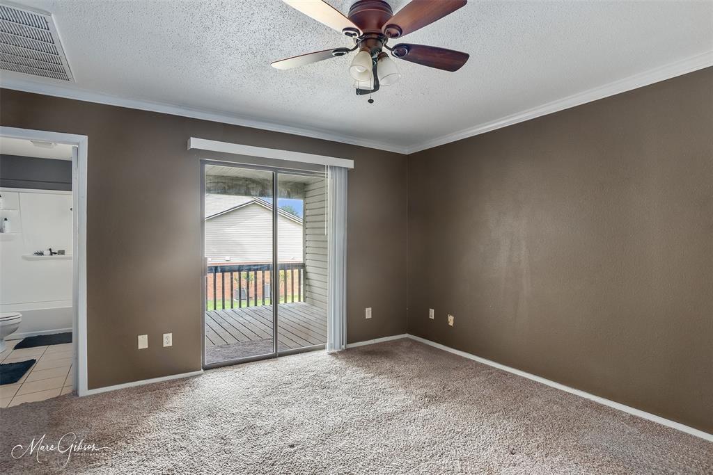 Bossier City, Louisiana 71111, United States, 1 Bedroom Bedrooms, ,2 BathroomsBathrooms,Residential,Contingent,133377