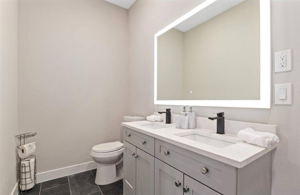 Roosevelt Manor 1st Inst - Residential