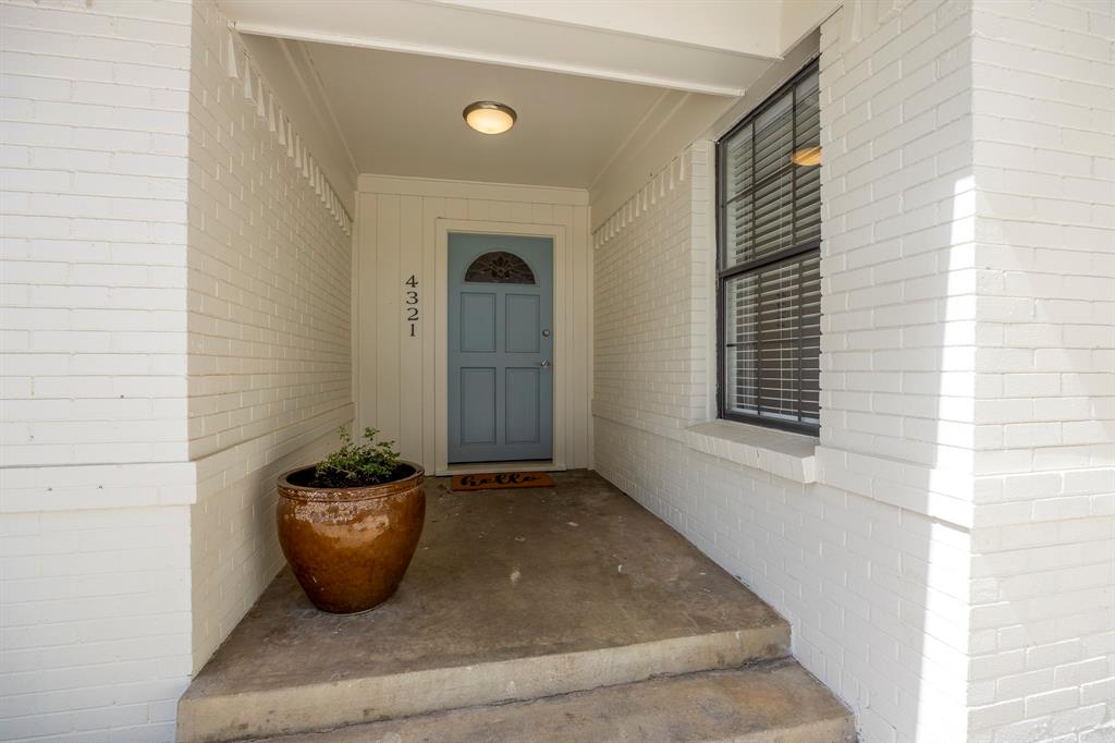 4321 Lynn Terrace