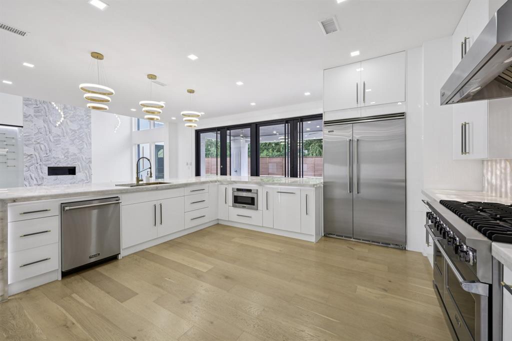 Biglot - Residential