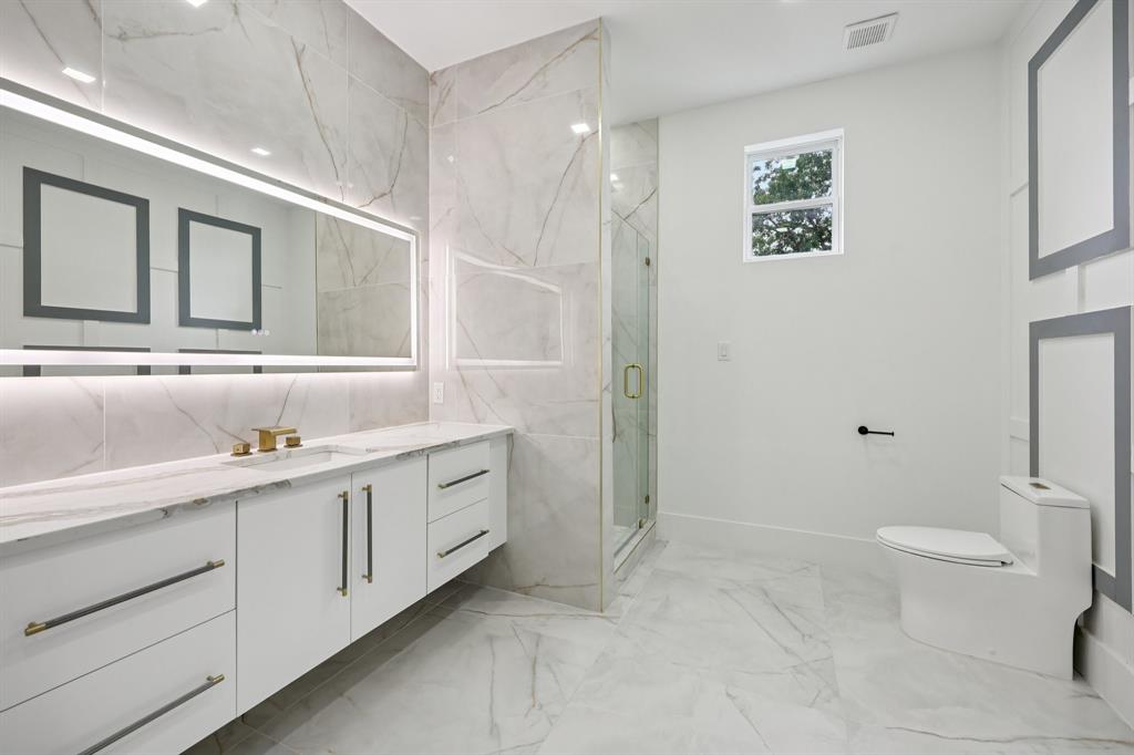 Biglot - Residential