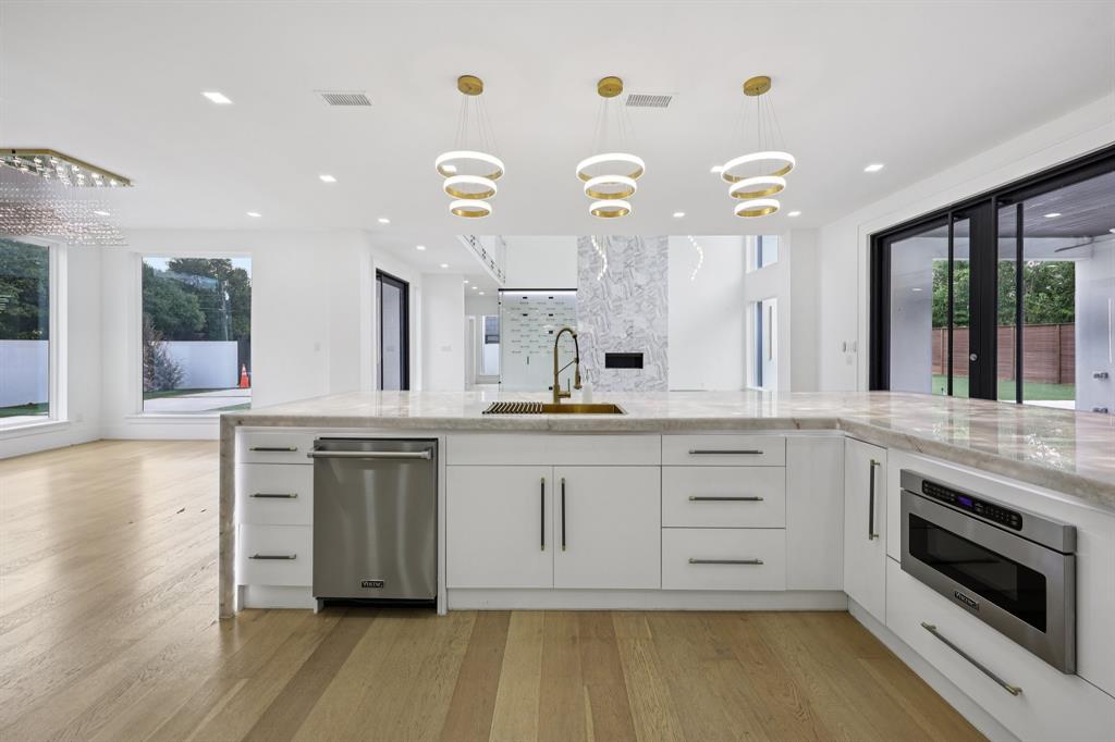 Biglot - Residential