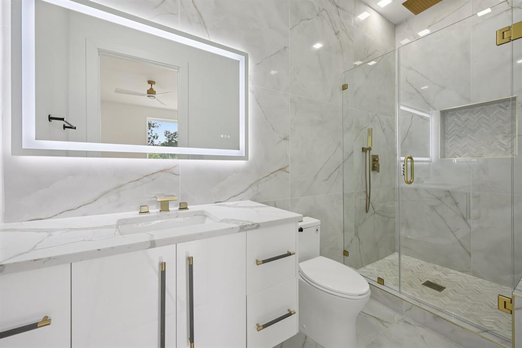 Biglot - Residential