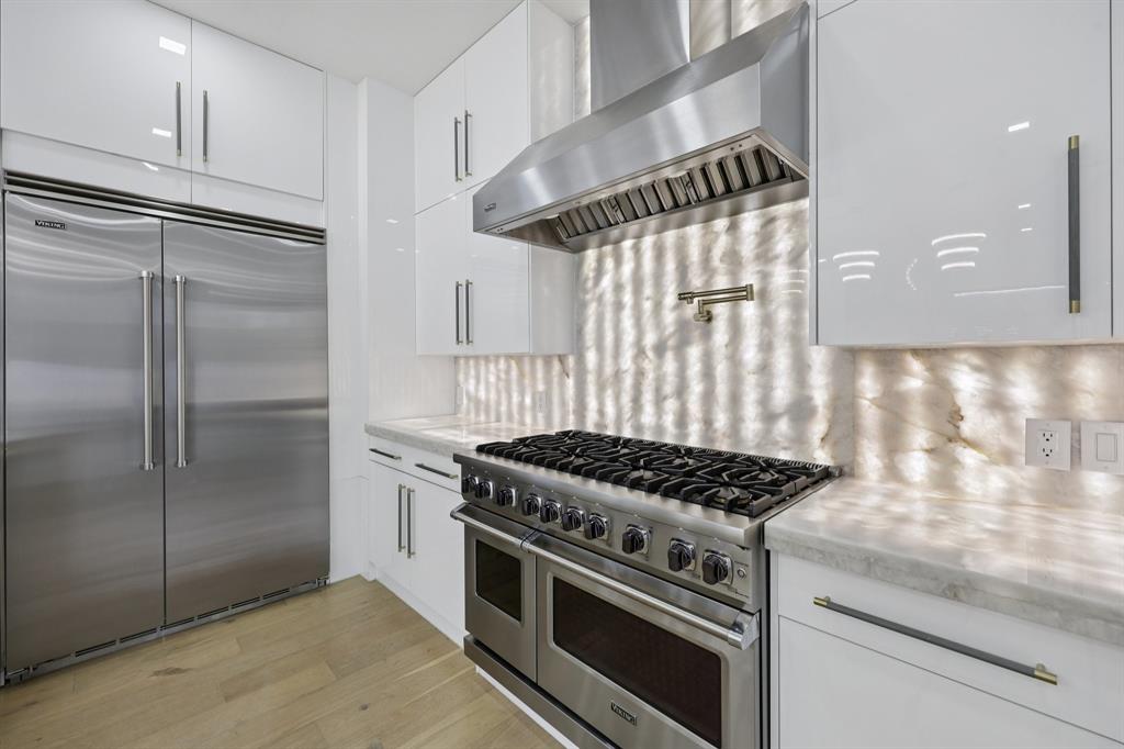 Biglot - Residential