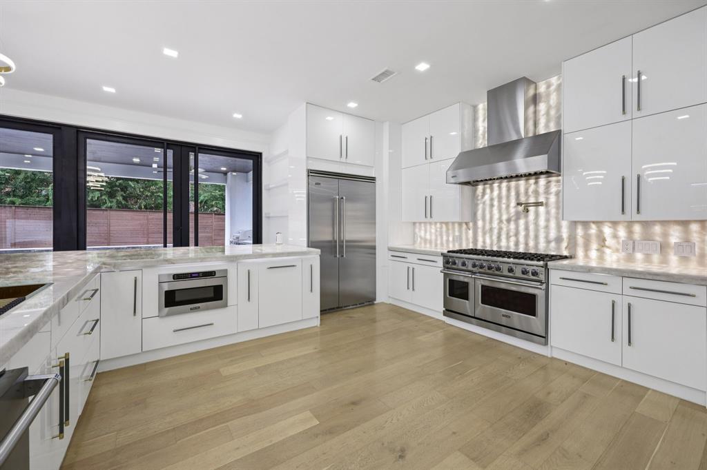 Biglot - Residential