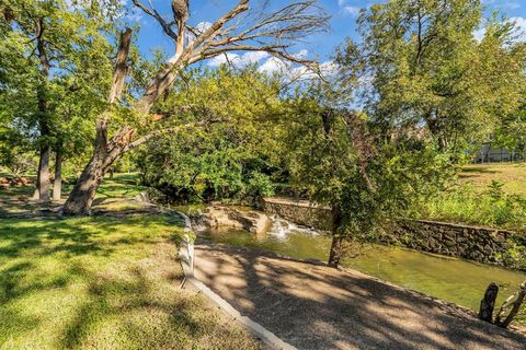 2972 Maydelle Lane Farmers Branch TX 75234