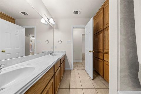 Tiny photo for 1203 Hummingbird Road, Killeen, TX 76542 (MLS # 21200812)