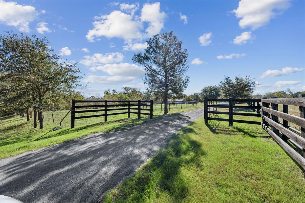 2212 Spring Hill Road